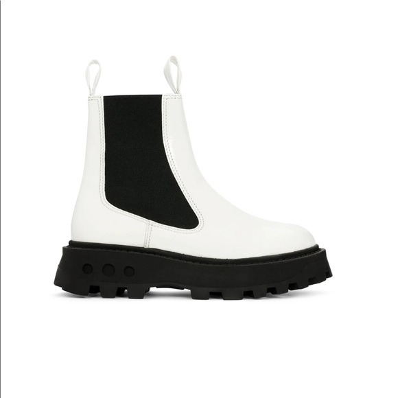 SIMON MILLER BOOT IN MACADAMIA PATENT 
SCRAMBLER - Picture 1 of 10